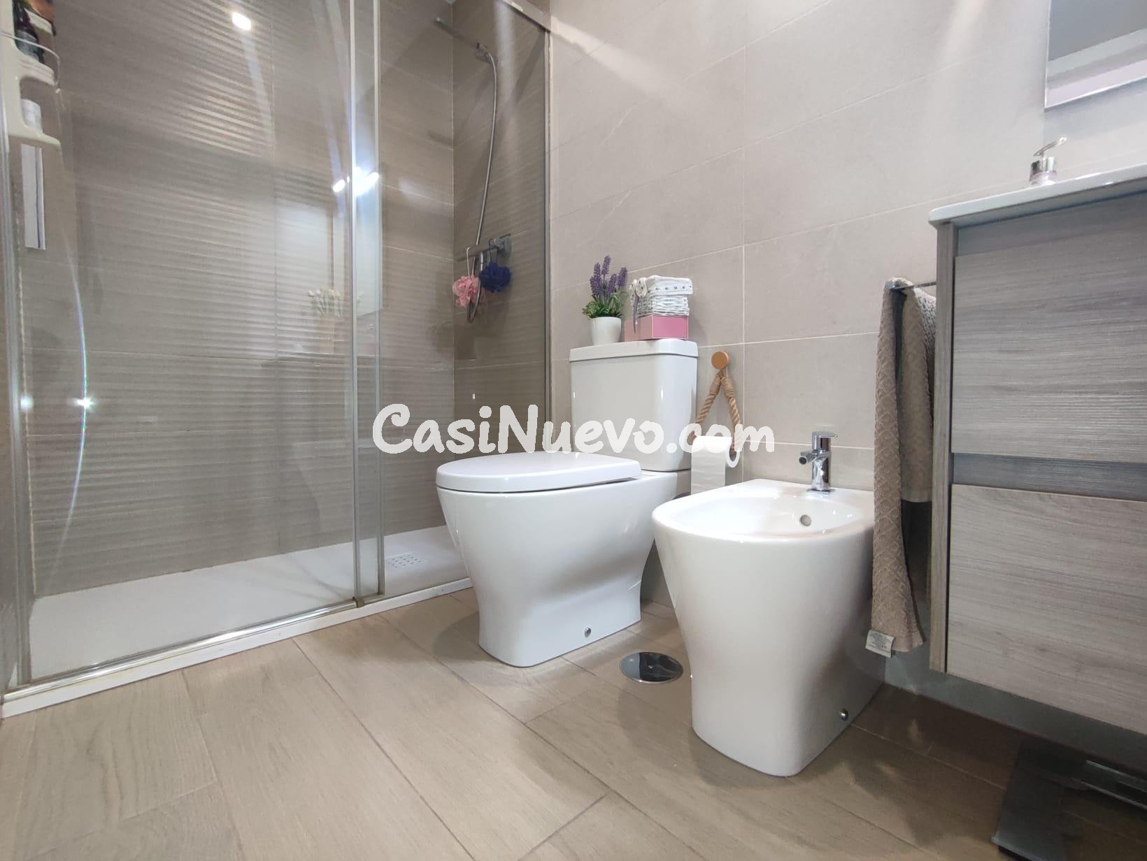 D. ESTUPENDA VIVIENDA EN NUEVO ZOCO, CON MAGNÍFICO Y GRAN PA - foto 27