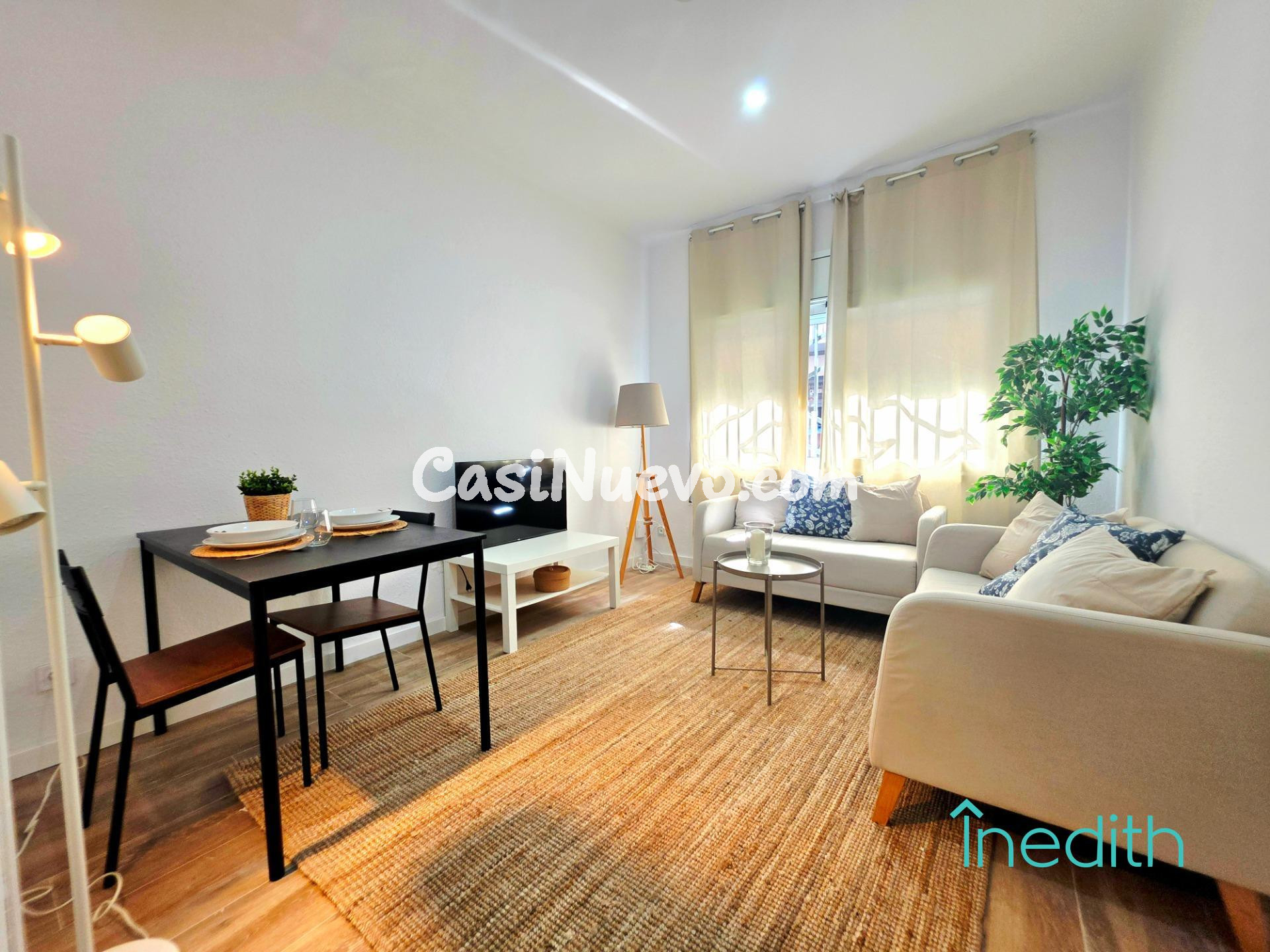 Piso de 3 habitaciones semireformado al lado Plaza Catalunya