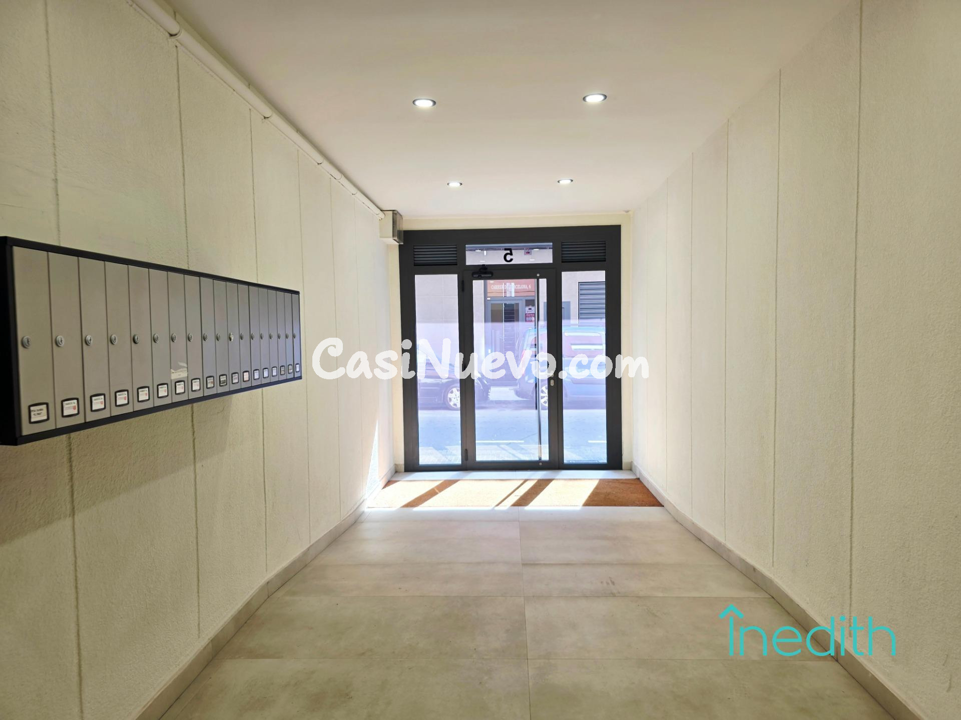 Piso de 3 habitaciones semireformado al lado Plaza Catalunya - foto 40