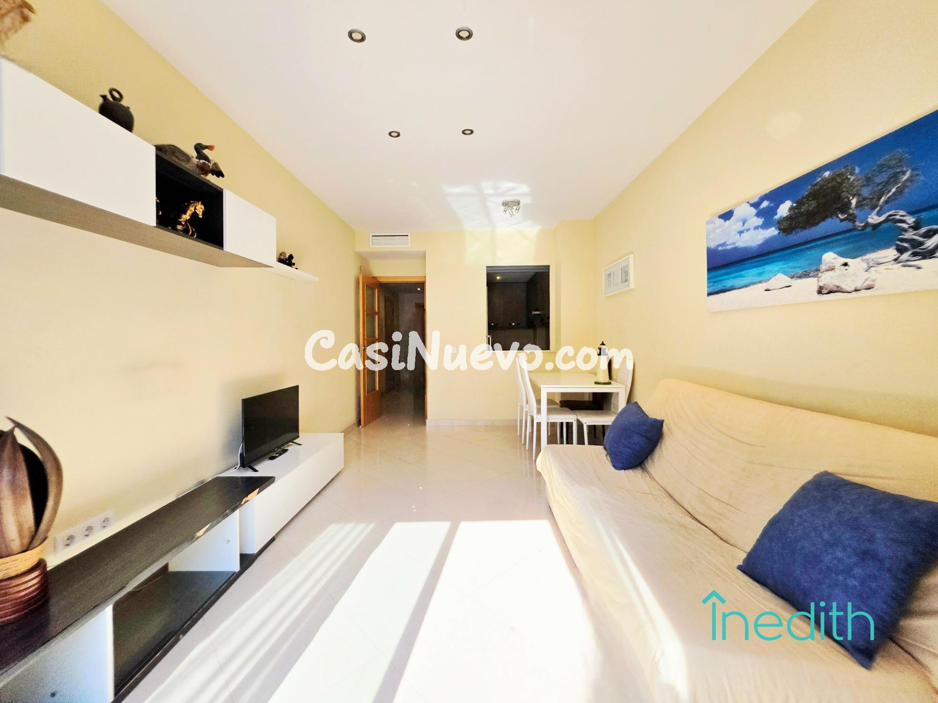 Piso seminuevo en calle tranquila del centro de Sitges a dos - foto 3