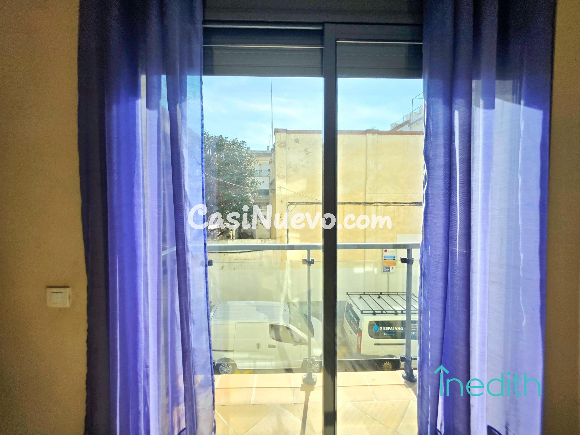 Piso seminuevo en calle tranquila del centro de Sitges a dos - foto 9