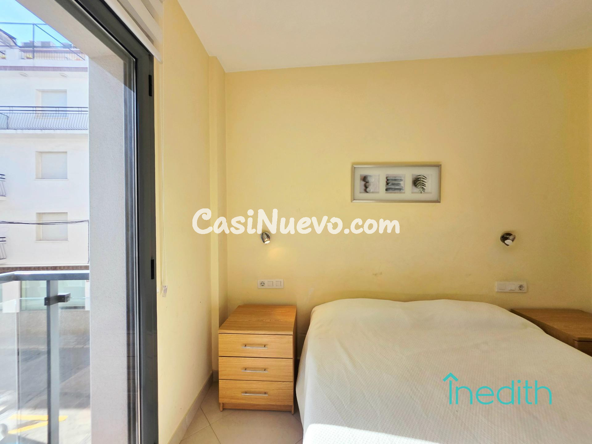 Piso seminuevo en calle tranquila del centro de Sitges a dos - foto 24