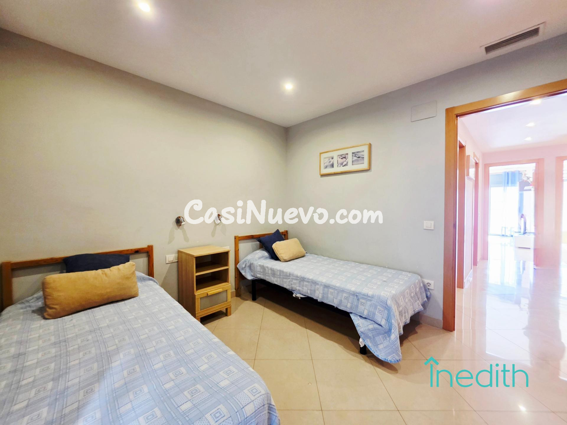 Piso seminuevo en calle tranquila del centro de Sitges a dos - foto 37