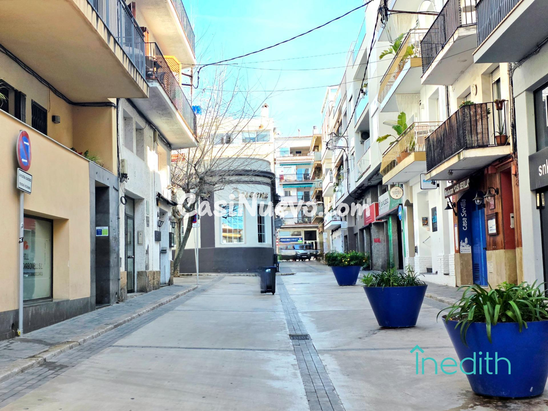 Piso seminuevo en calle tranquila del centro de Sitges a dos - foto 45