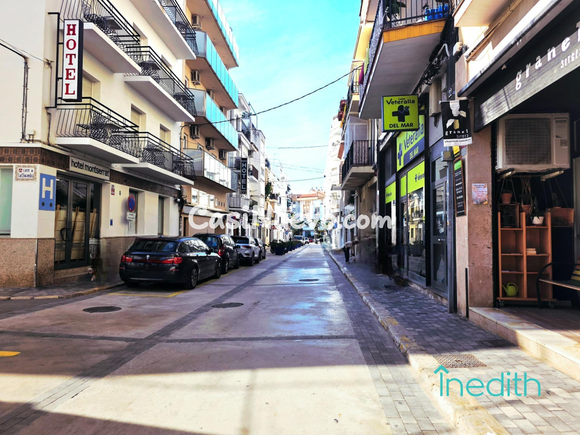 Piso seminuevo en calle tranquila del centro de Sitges a dos - foto 46