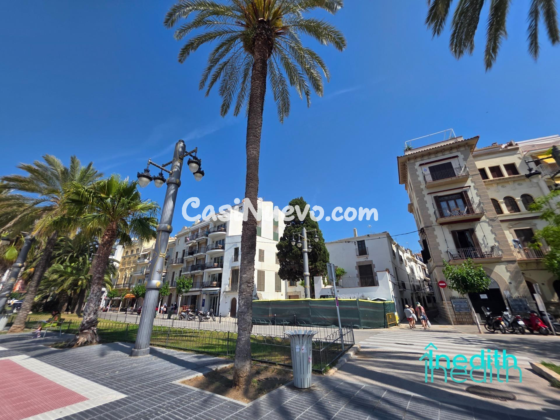 Piso seminuevo en calle tranquila del centro de Sitges a dos - foto 49