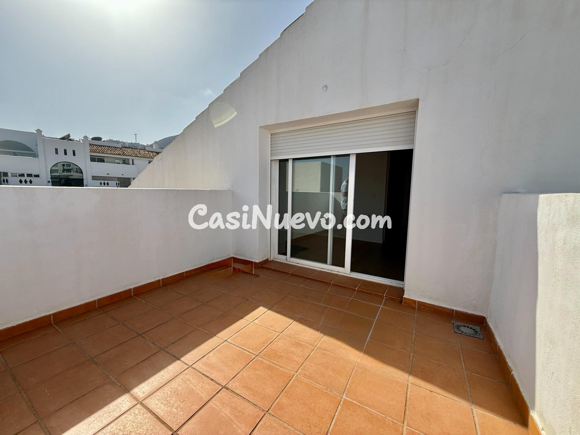 Alquiler casa de 4 habitaciones con vistas al mar en Benalmá - foto 35