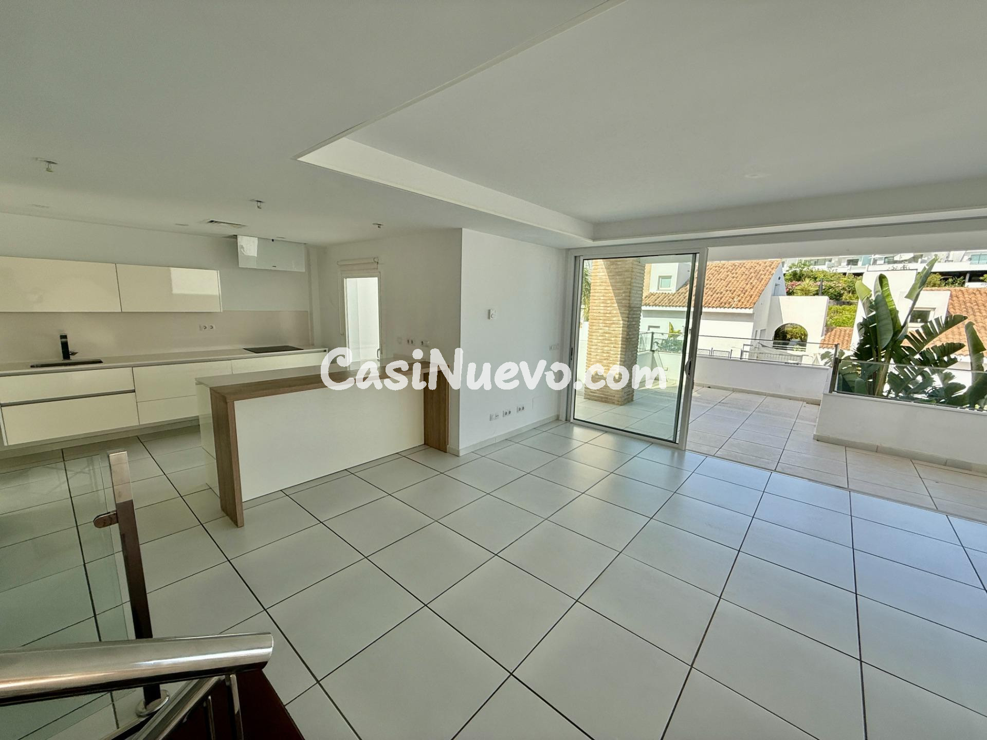 Alquiler casa de 4 habitaciones con vistas al mar en Benalmá - foto 40