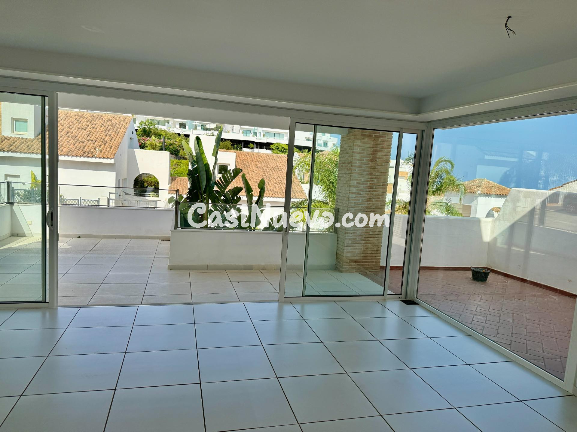 Alquiler casa de 4 habitaciones con vistas al mar en Benalmá - foto 41