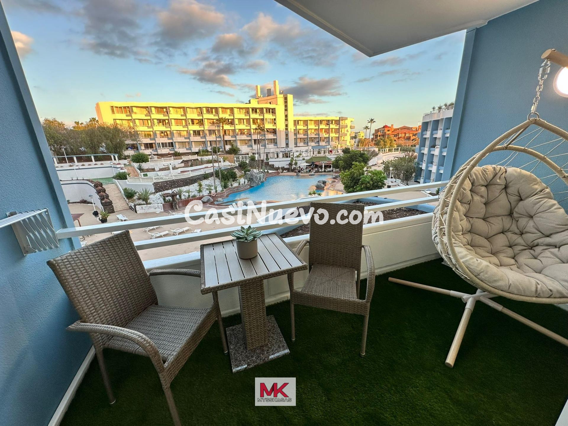 Apartamento de diseño reformado con terraza , vistas y VV en