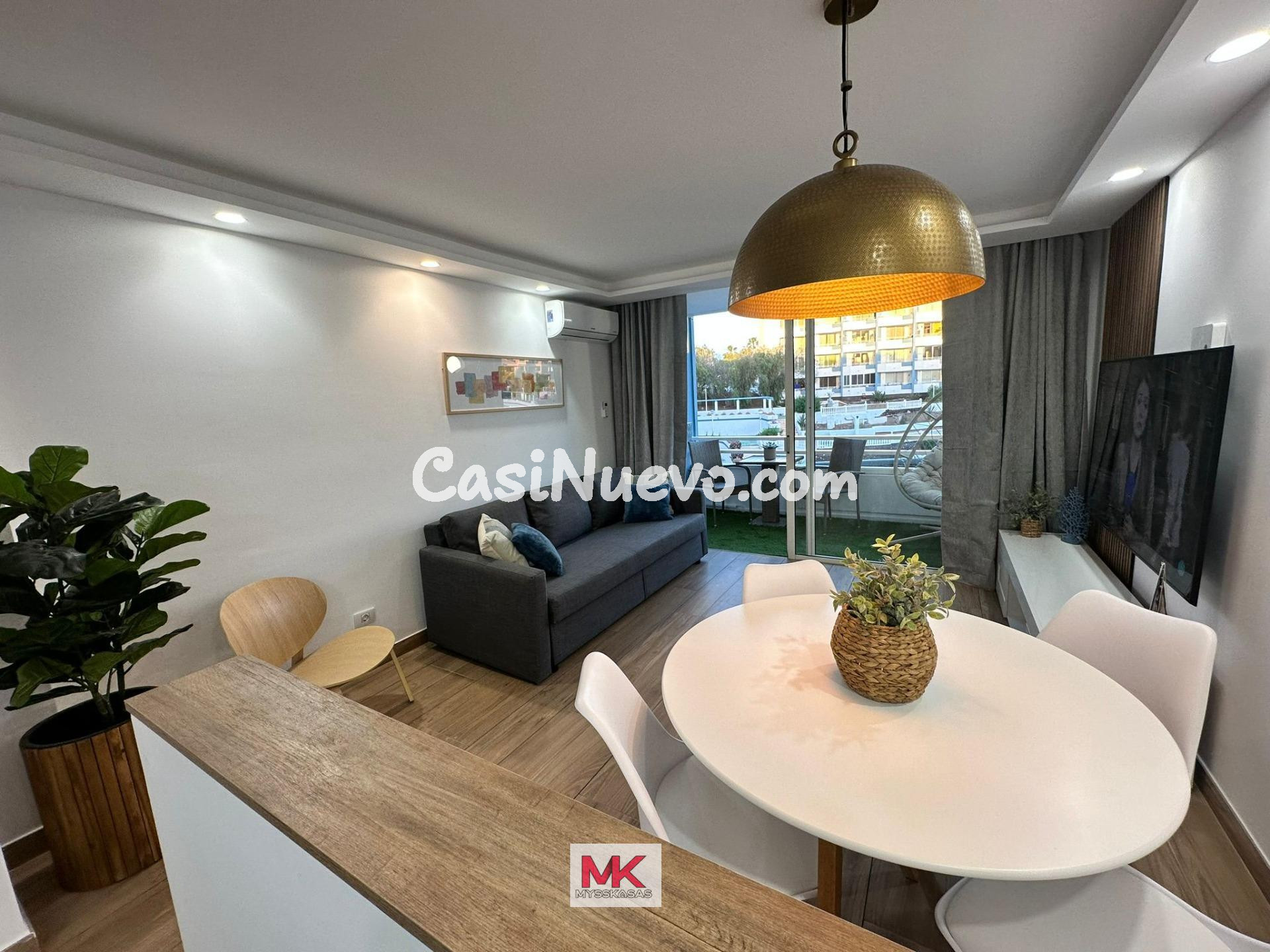 Apartamento de diseño reformado con terraza , vistas y VV en - foto 6