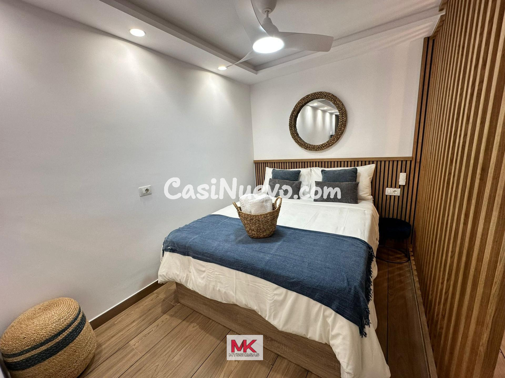 Apartamento de diseño reformado con terraza , vistas y VV en - foto 8