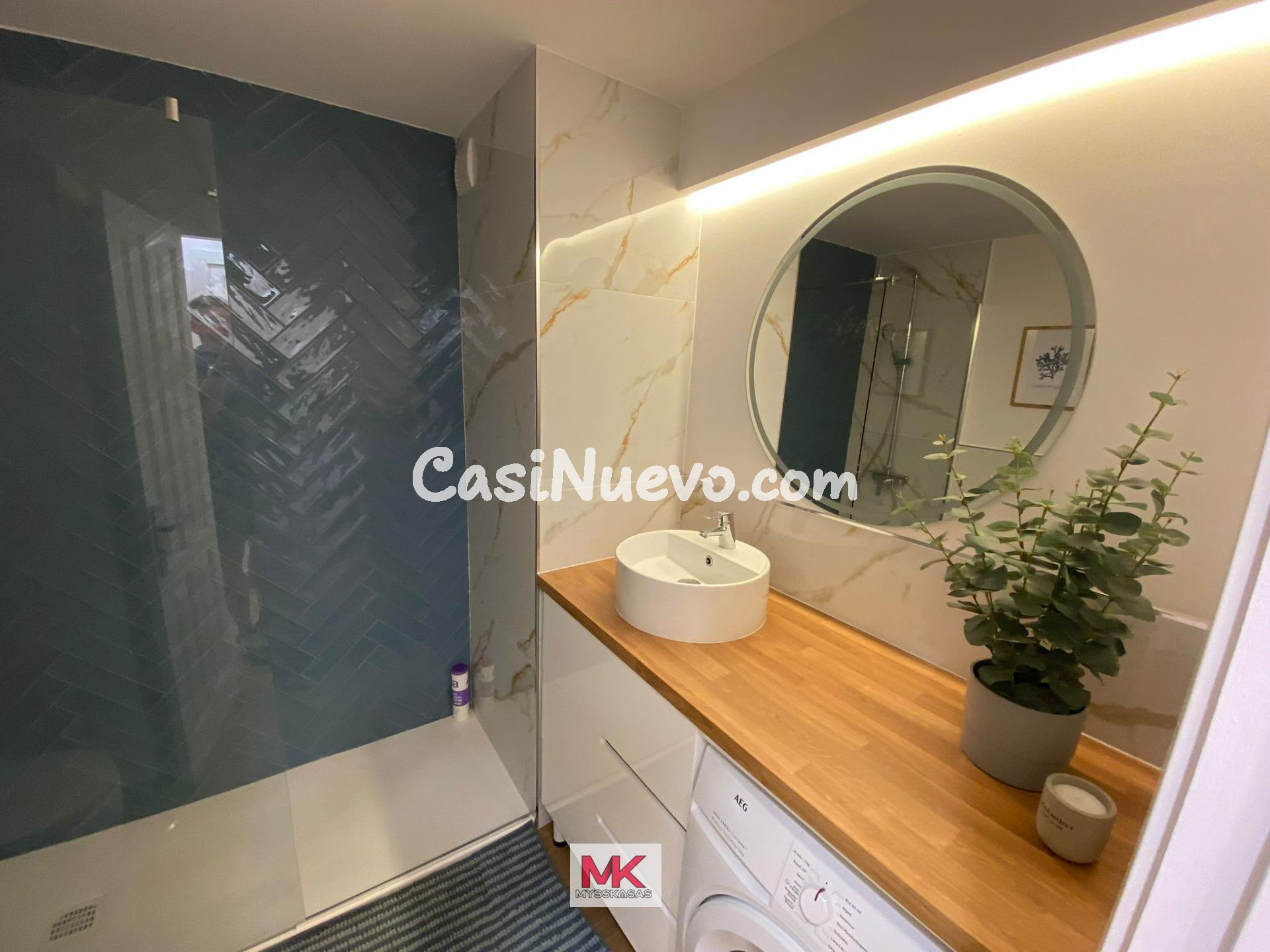 Apartamento de diseño reformado con terraza , vistas y VV en - foto 20
