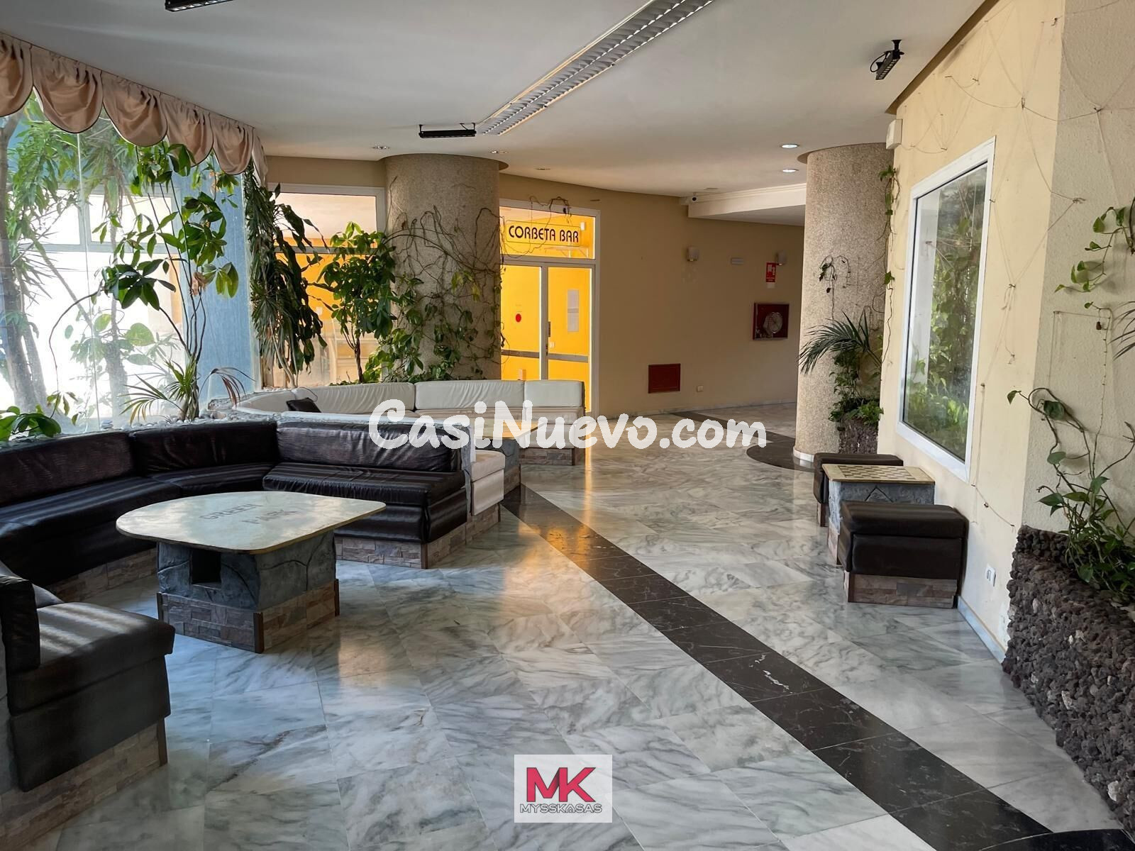 Apartamento de diseño reformado con terraza , vistas y VV en - foto 22