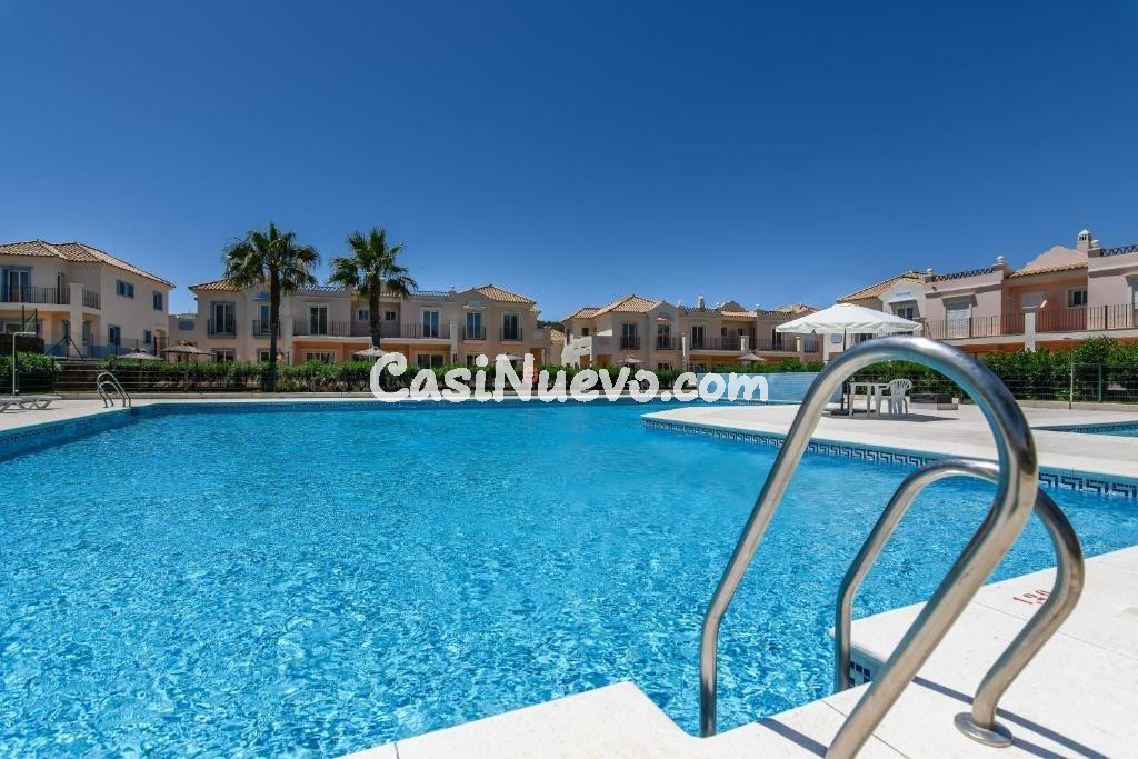 Precioso chalet adosado 3 dormitorios en Vista Hermosa Costa - foto 2