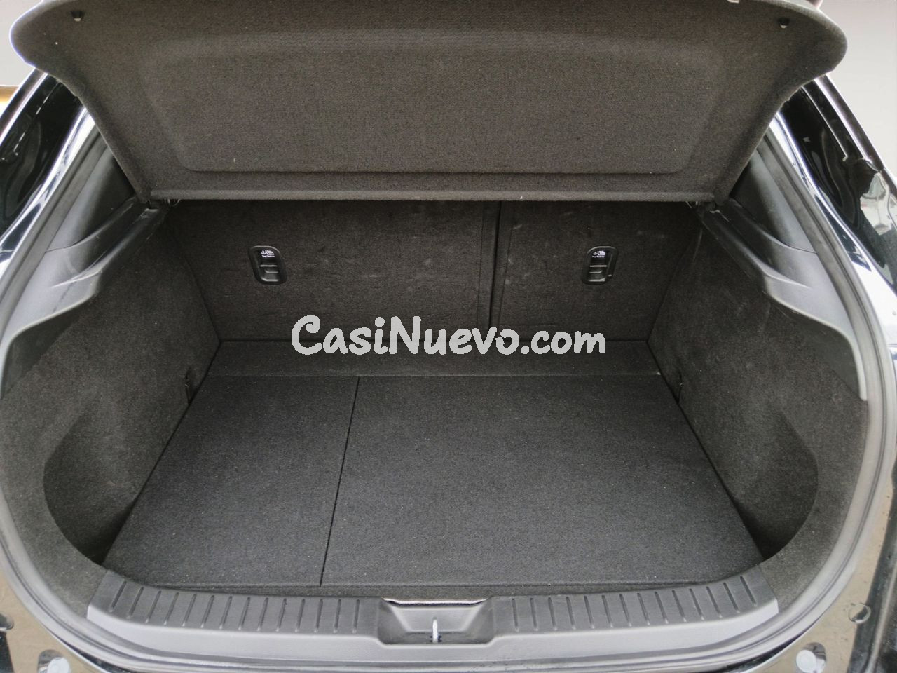 Mazda CX-30 2.0 Skyactiv-X Zenith AT 132 kW (180 CV) - foto 12