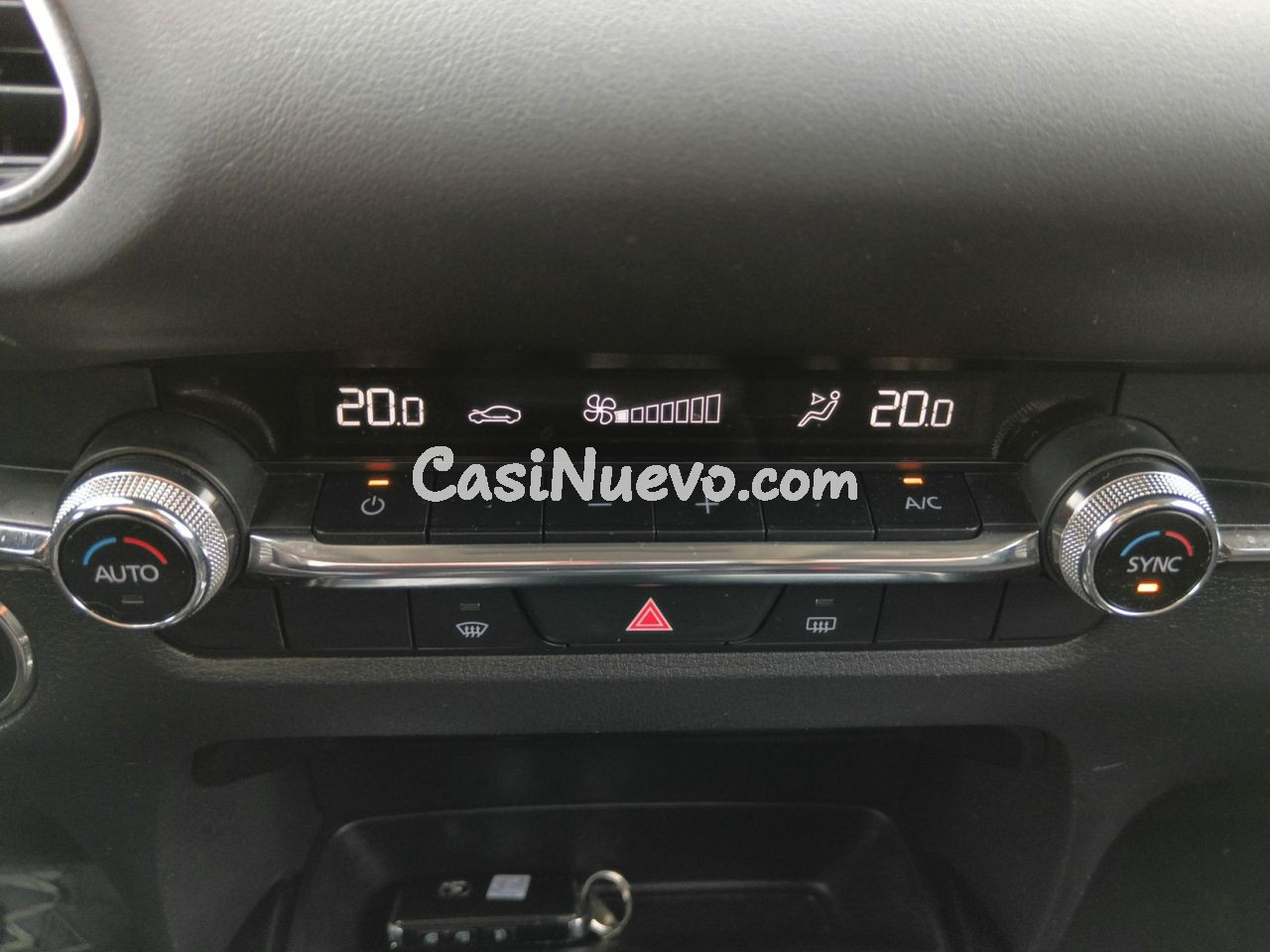 Mazda CX-30 2.0 Skyactiv-X Zenith AT 132 kW (180 CV) - foto 19