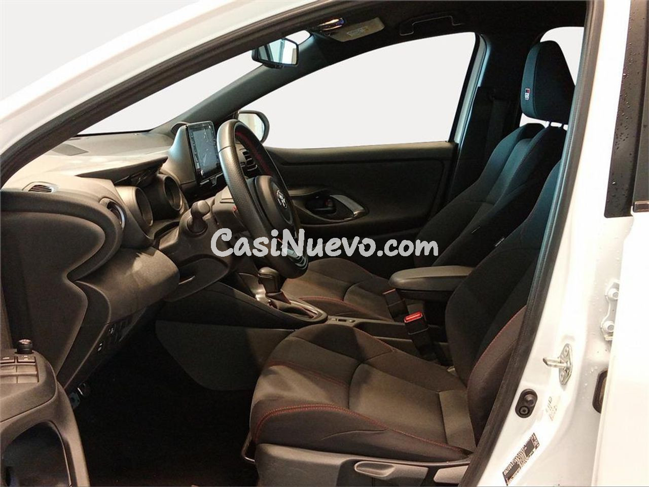 Toyota Yaris 1.5 120H GR Sport - foto 12