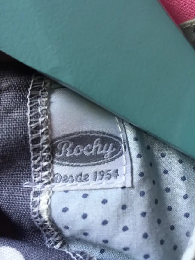 Vestido amplio Rochy talla 4 y sandalias 24 - foto 4