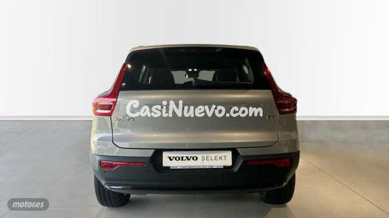Volvo XC40 - foto 8