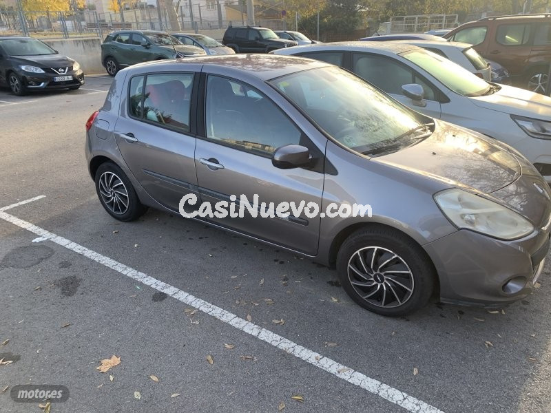 Renault Clio - foto 2