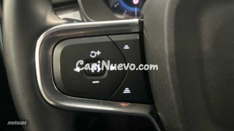 Volvo XC40 - foto 14