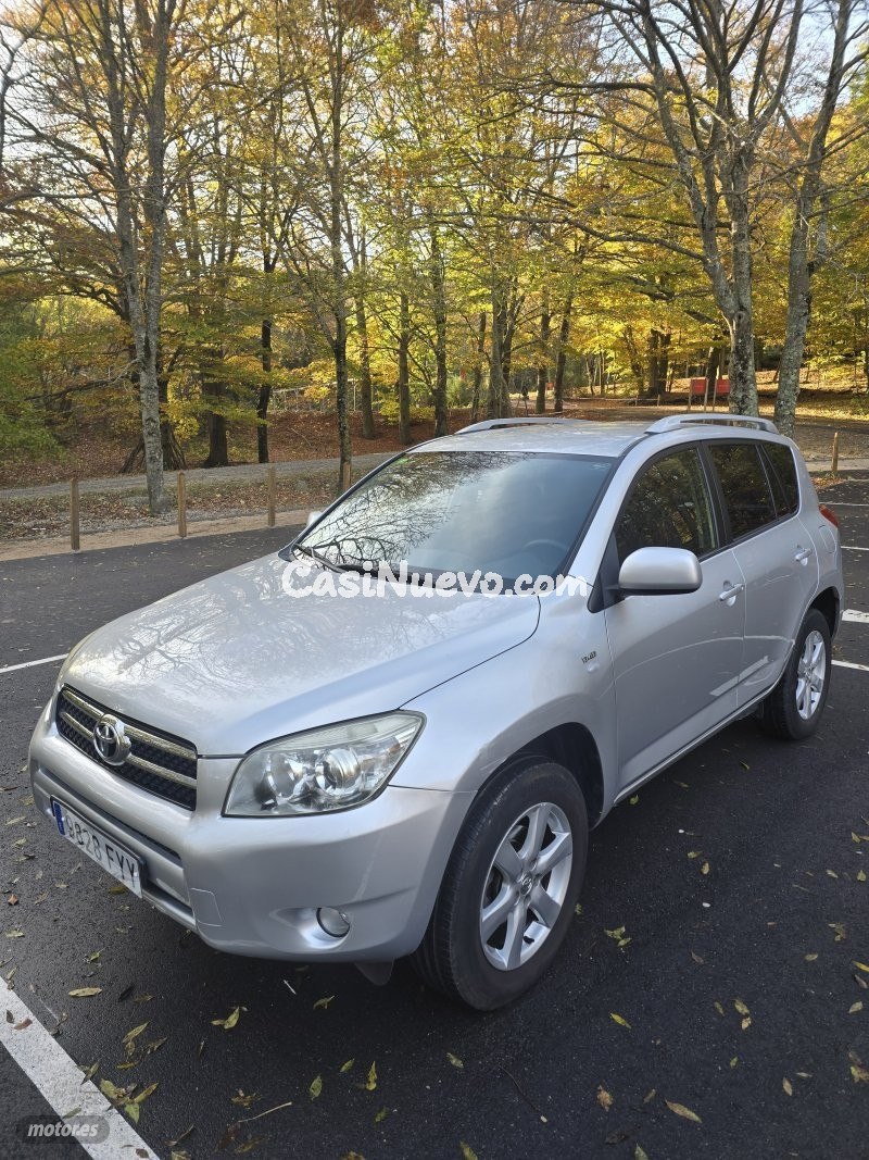 Toyota RAV 4 - foto 3