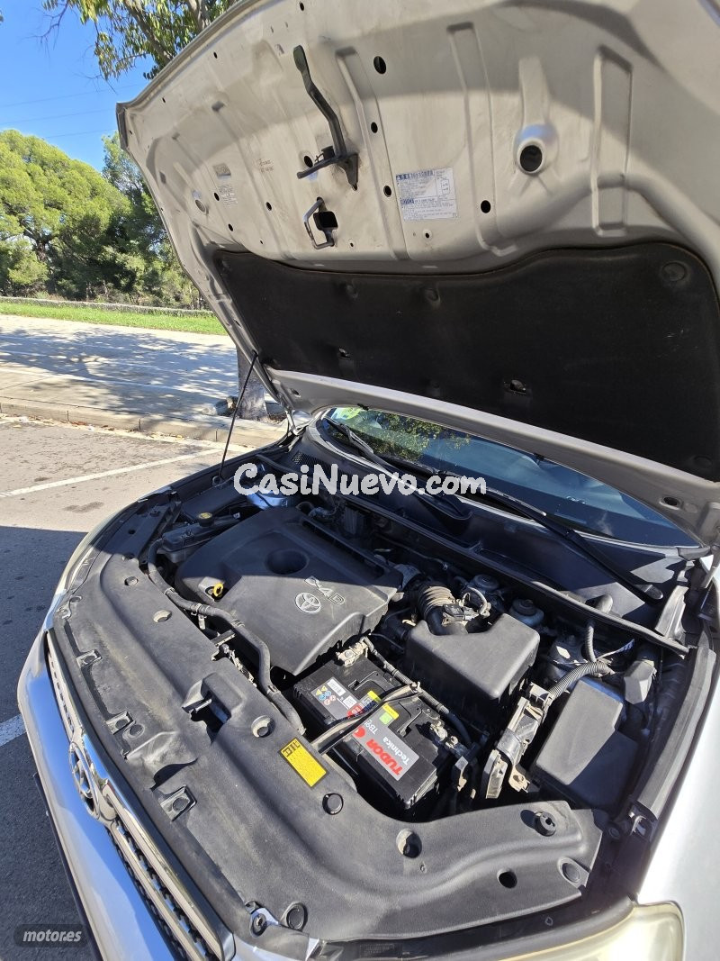 Toyota RAV 4 - foto 11