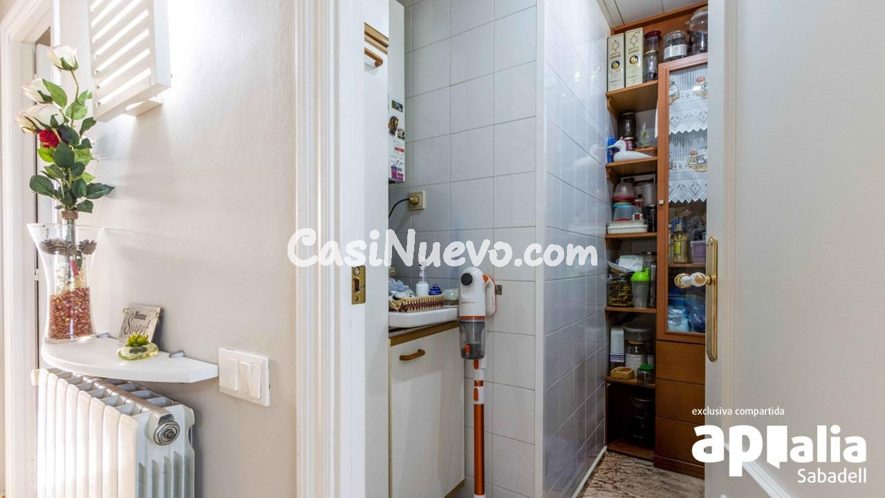 MARAVILLOSA CASA UNIFAMILIAR ADOSADA CON ESPECTACULAR JARDÍN - foto 11