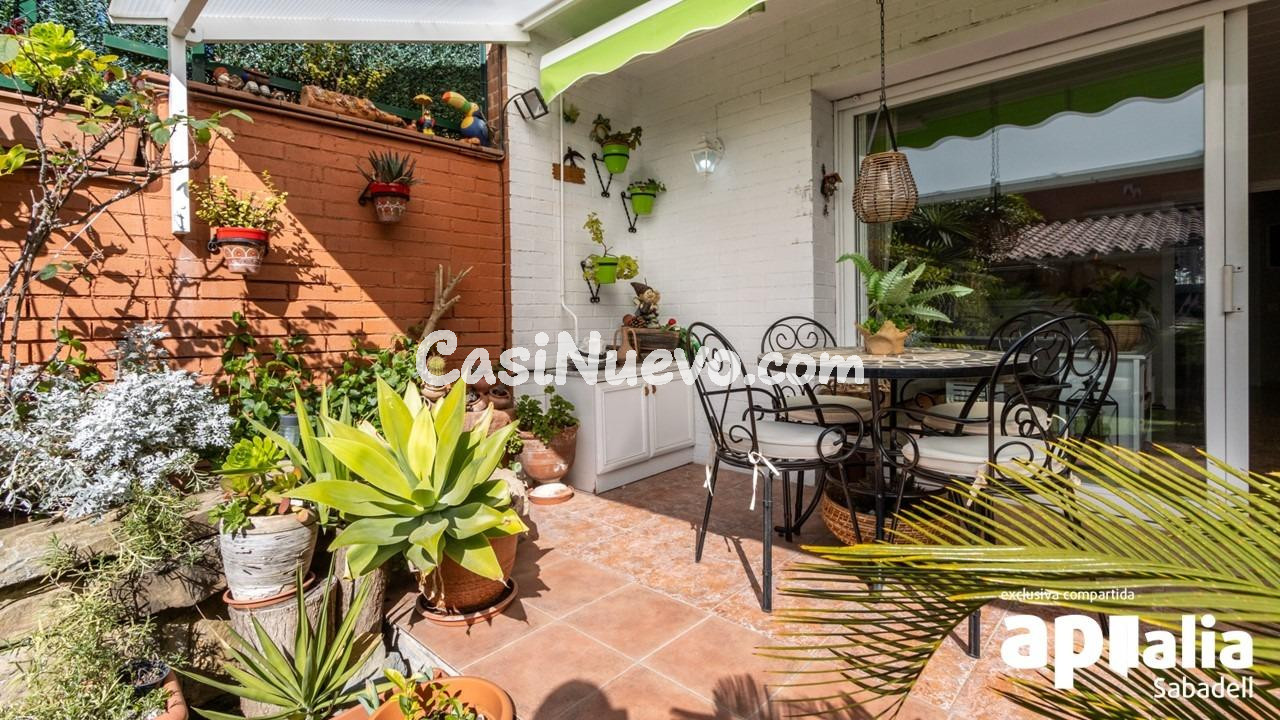 MARAVILLOSA CASA UNIFAMILIAR ADOSADA CON ESPECTACULAR JARDÍN - foto 31