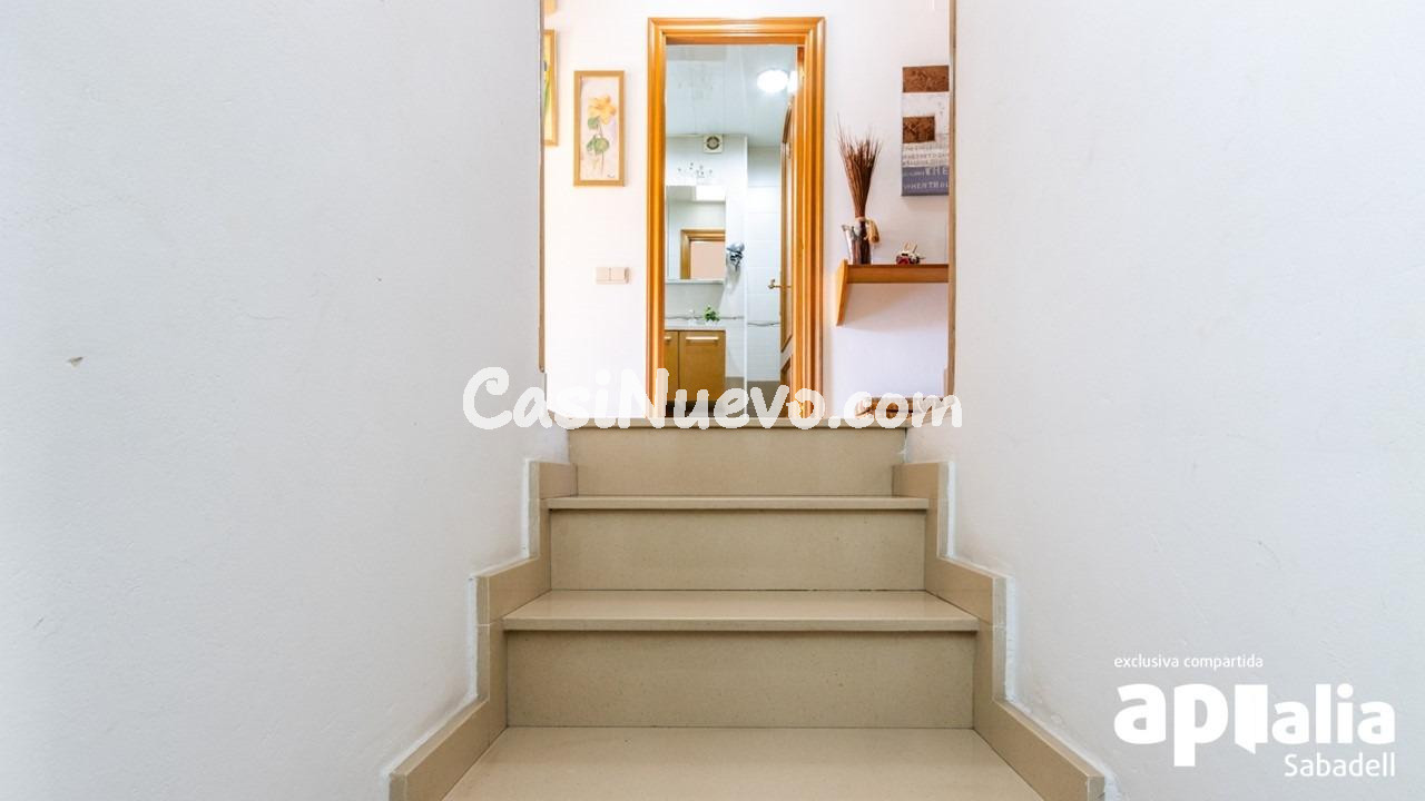 MARAVILLOSA CASA UNIFAMILIAR ADOSADA CON ESPECTACULAR JARDÍN - foto 37