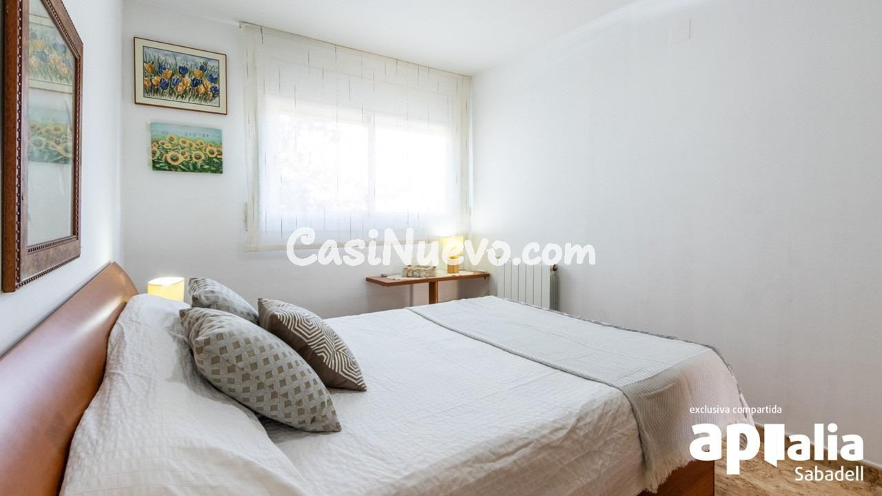 MARAVILLOSA CASA UNIFAMILIAR ADOSADA CON ESPECTACULAR JARDÍN - foto 45