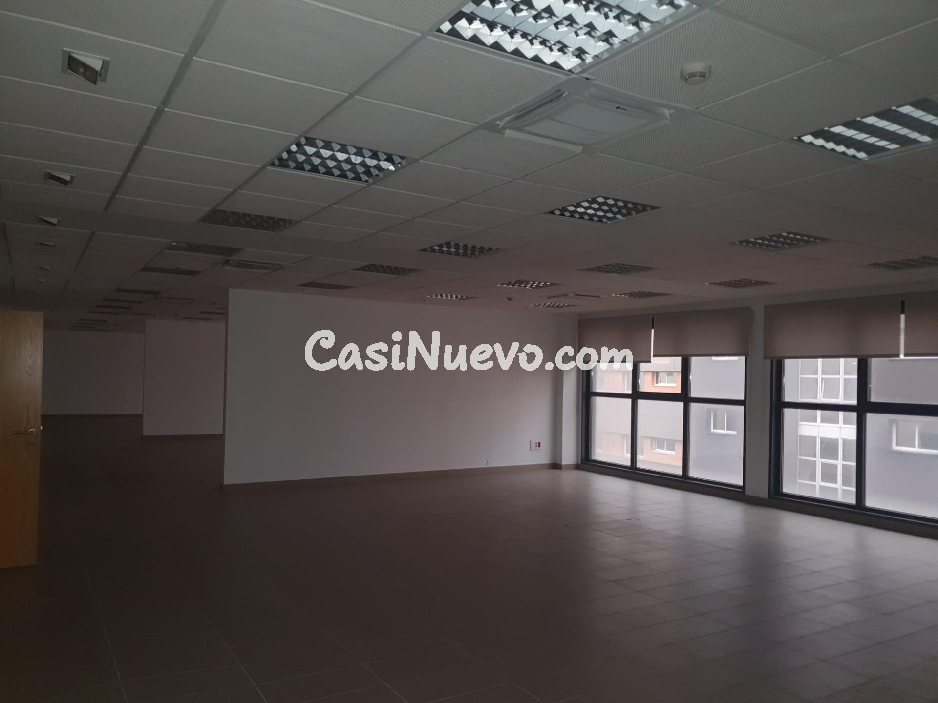 PLANTA DE OFICINA DISPONIBLE EN EL EDIFICIO PORTASEVILLA - foto 6