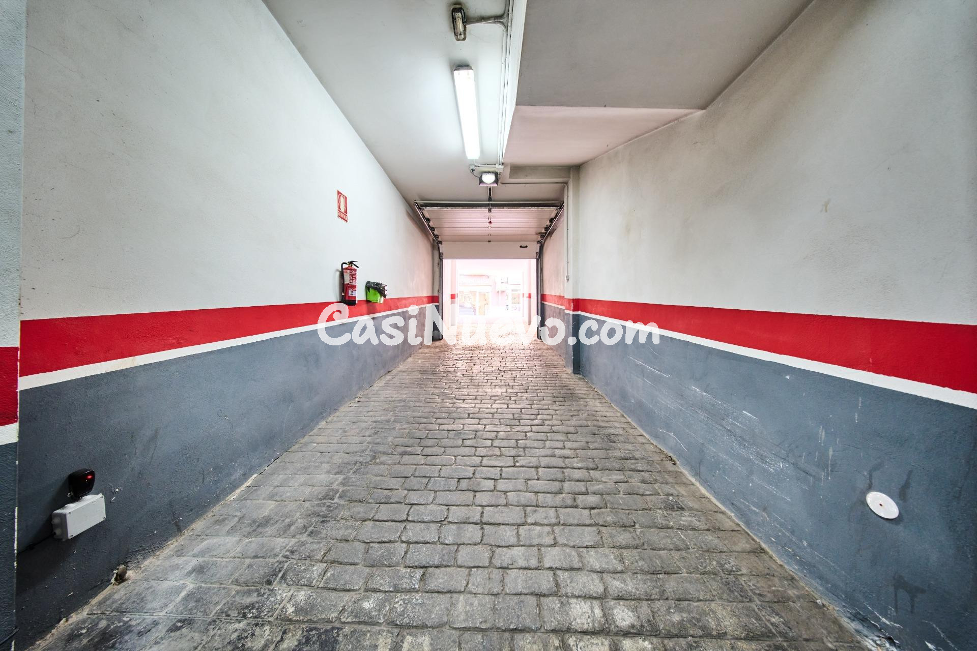 PARKING EN LA ZUBIA + TRASTERO - foto 2