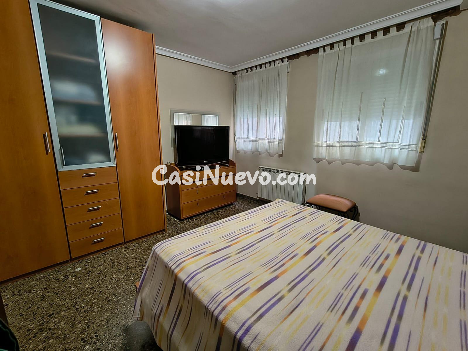 Amplio piso con parking, trastero y jacuzzi cerca del centro - foto 14