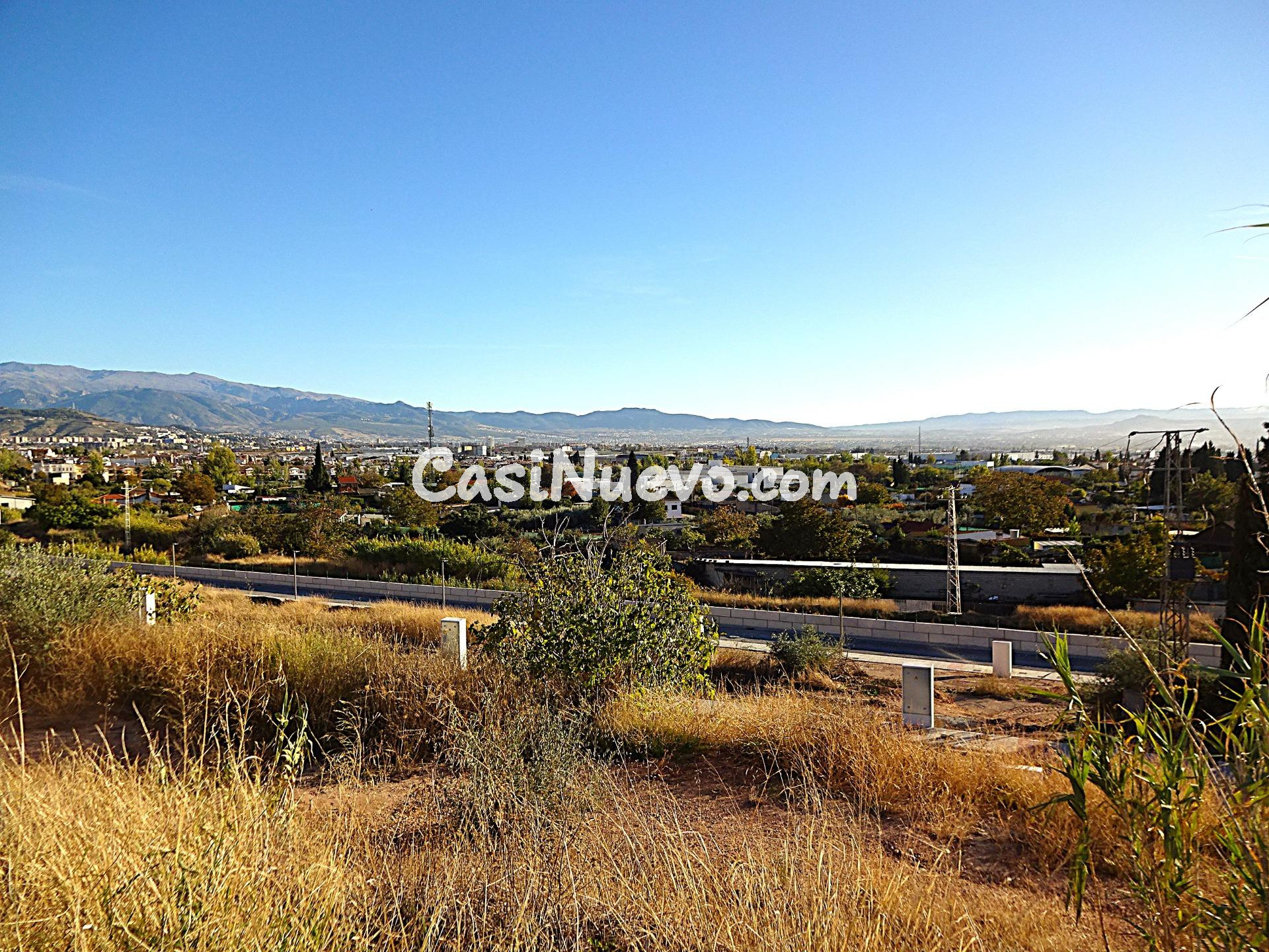 OPORTUNIDAD DE MAGNIFICA PARCELA EN MONTELUZ-PELIGROS - foto 2