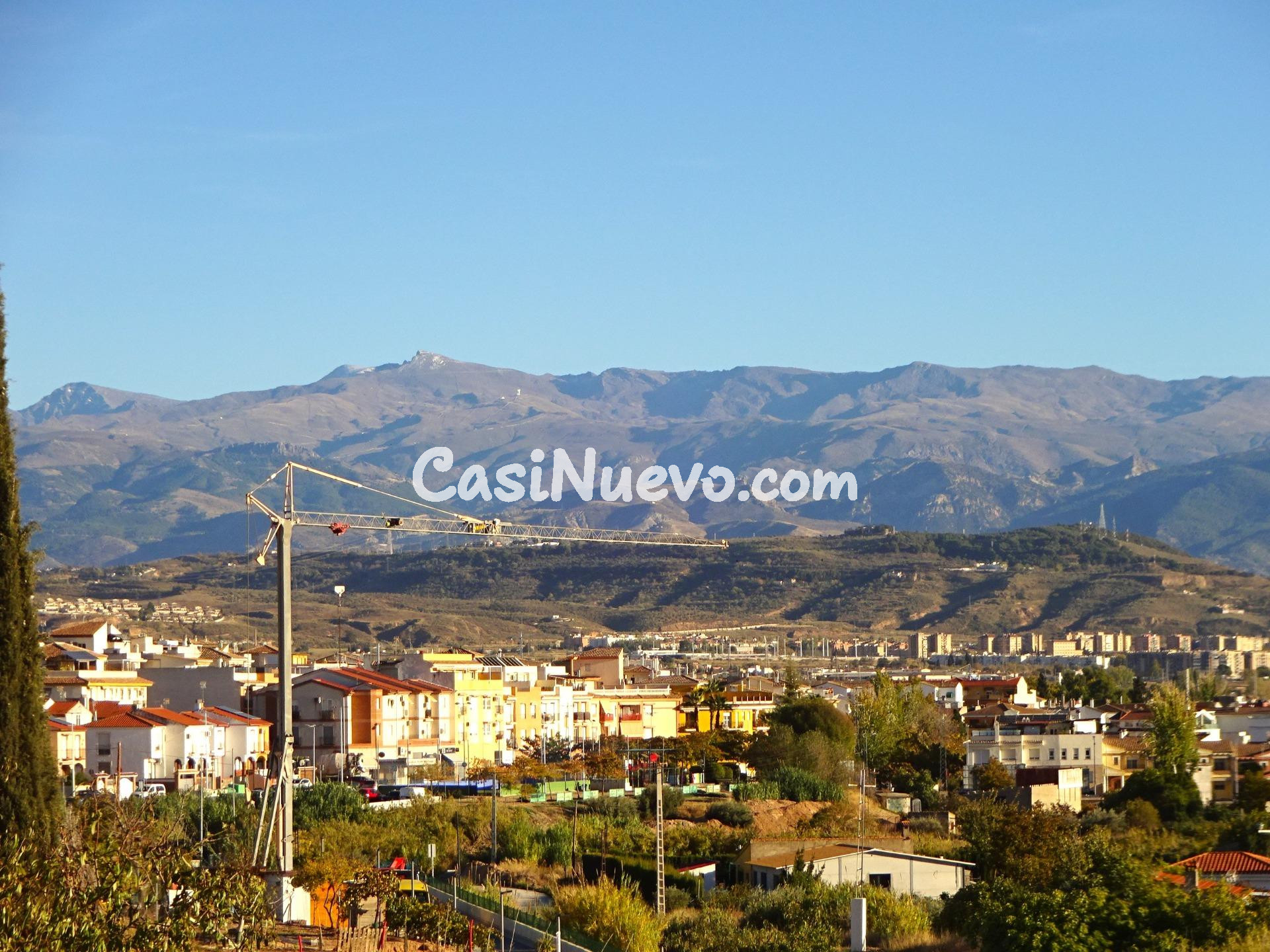 OPORTUNIDAD DE MAGNIFICA PARCELA EN MONTELUZ-PELIGROS - foto 3