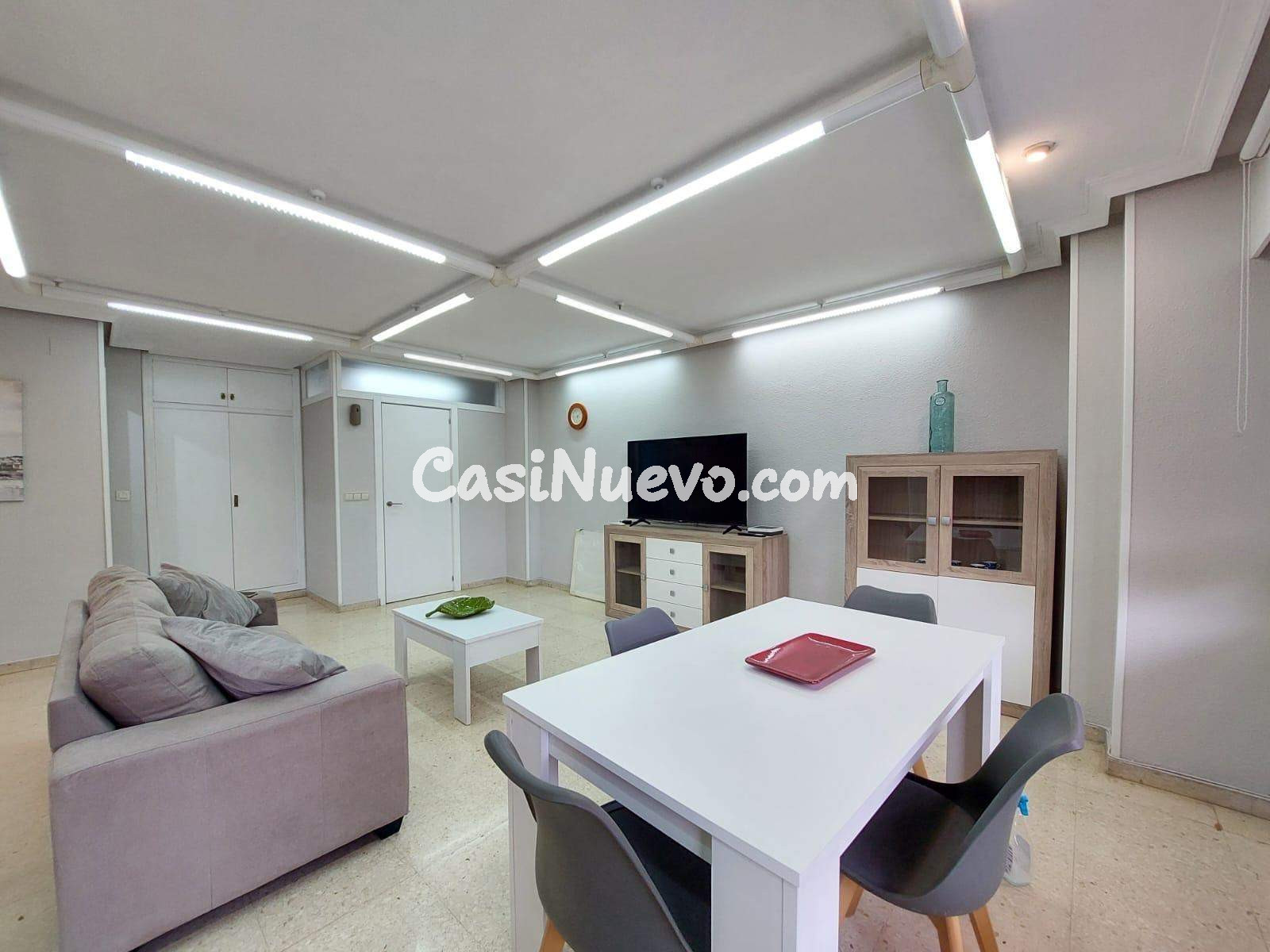 Amplio y Luminoso Piso en el Corazón de Alicante - foto 4