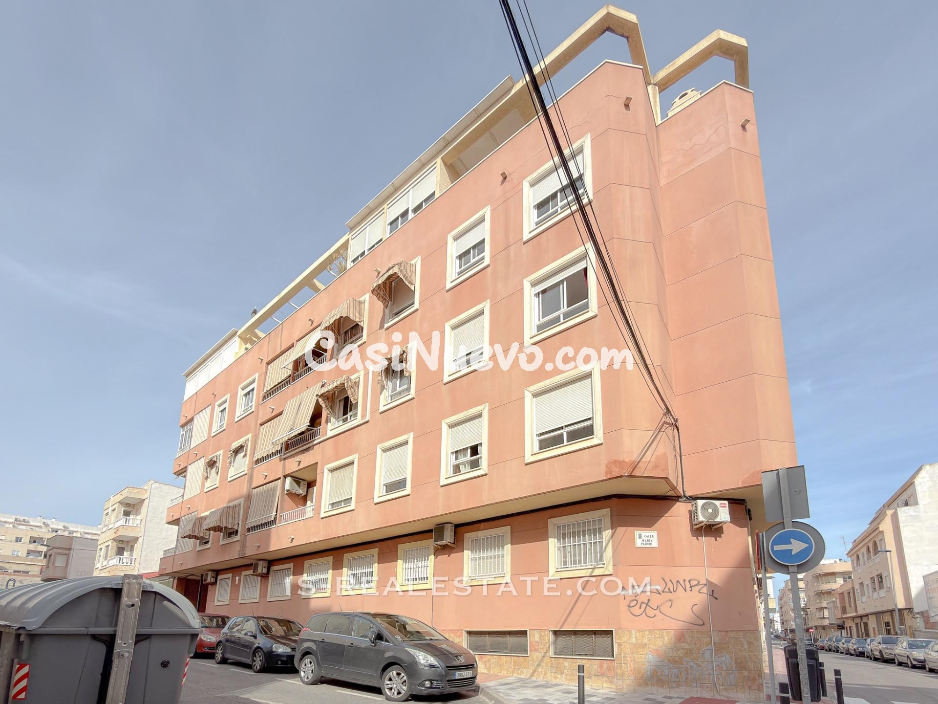Oportunidad! Gigantesco apartamento con amplios espacios + G