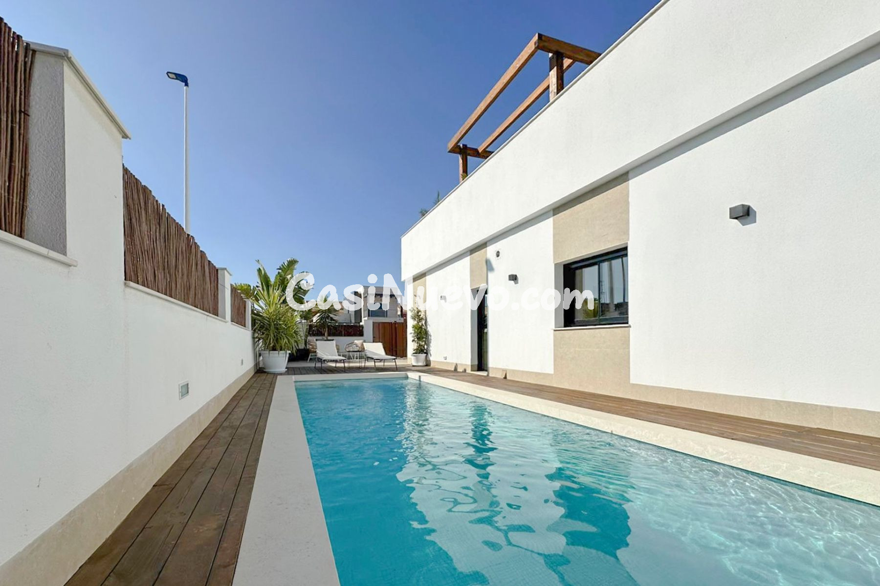 Elegante chalet pareado con piscina privada y solárium en Sa - foto 7