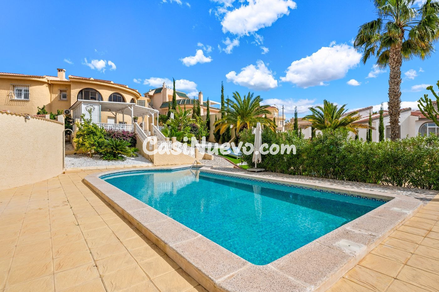 Villa de 5 dormitorios con gran parcela en Ciudad Quesada - foto 34