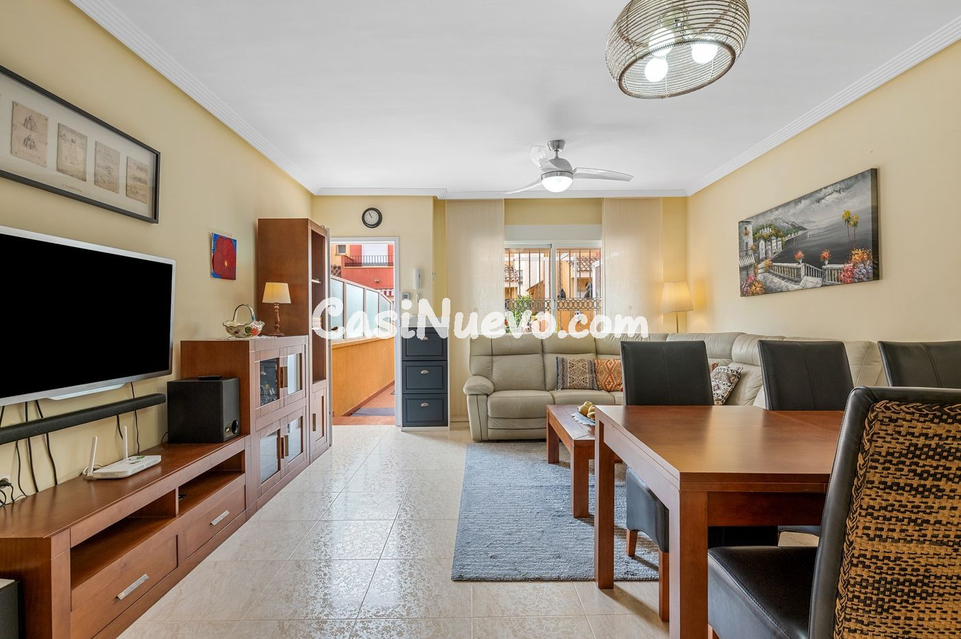 Casa adosada esquinera con orientación sur, amplia parcela y - foto 4