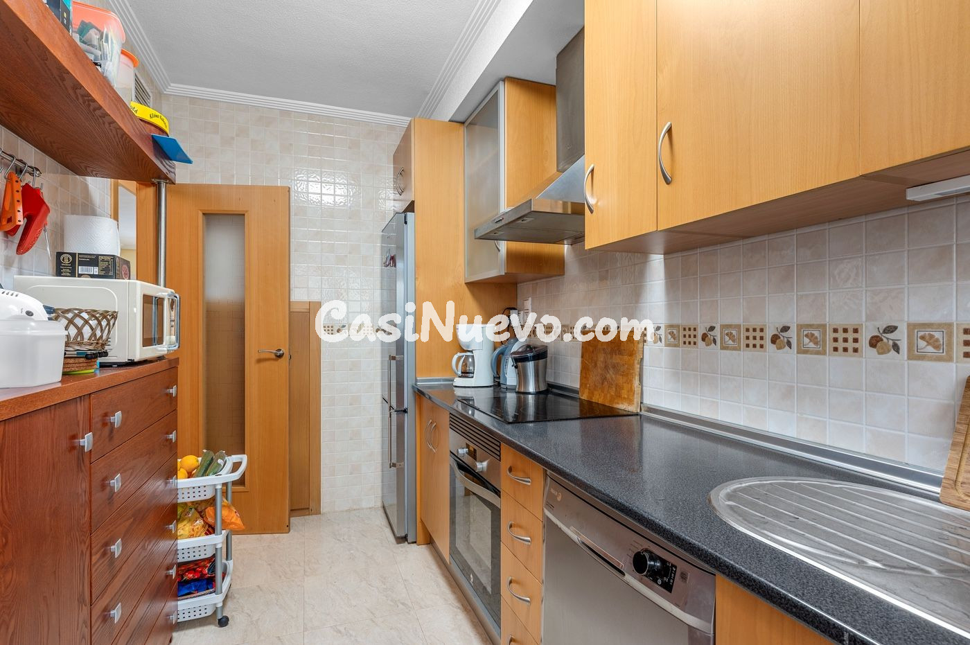 Casa adosada esquinera con orientación sur, amplia parcela y - foto 11