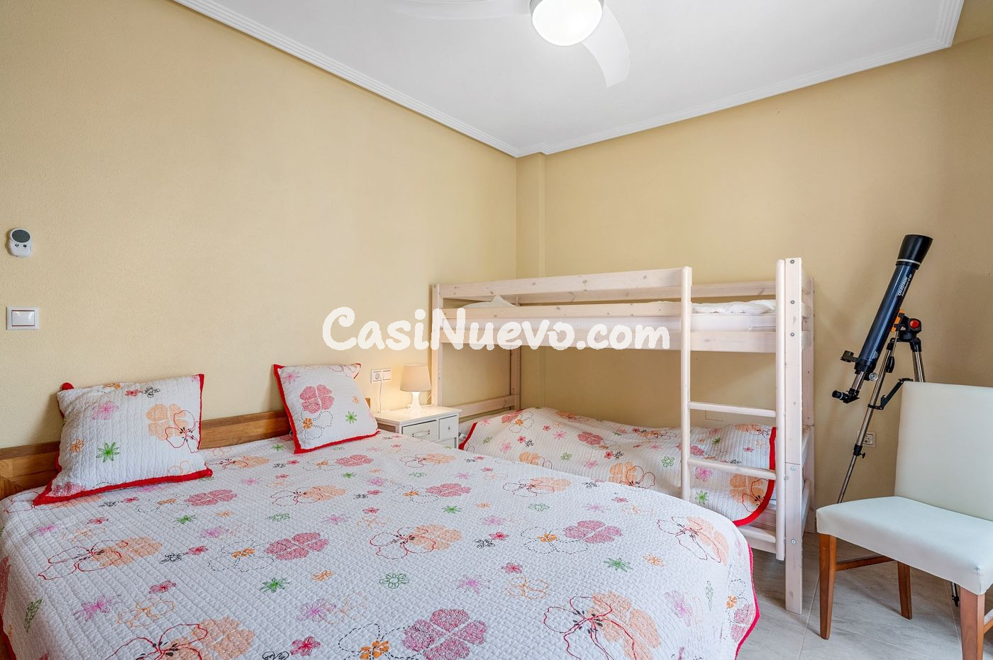 Casa adosada esquinera con orientación sur, amplia parcela y - foto 15