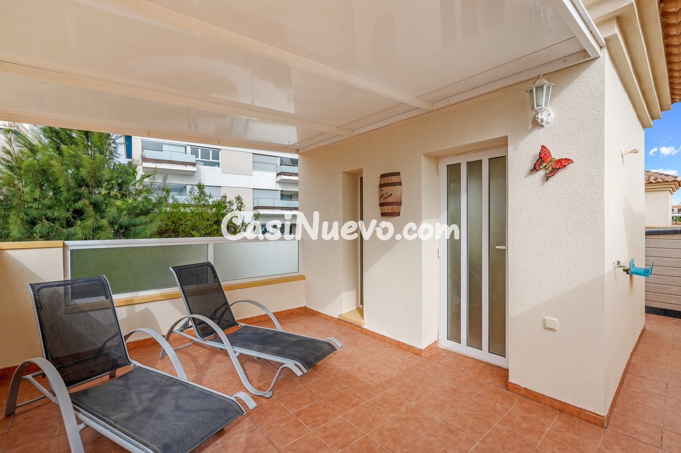 Casa adosada esquinera con orientación sur, amplia parcela y - foto 23