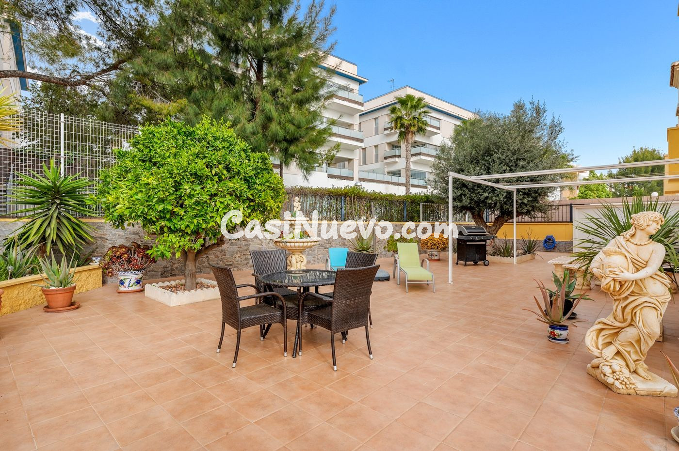 Casa adosada esquinera con orientación sur, amplia parcela y - foto 26