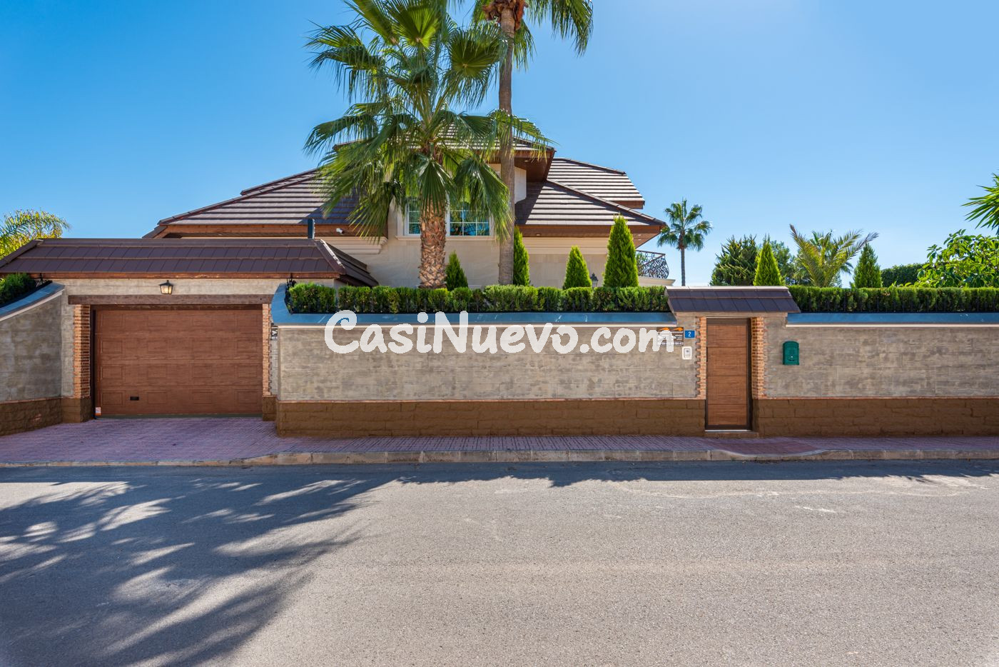 Espectacular Villa con 5 dormitorios y 3 baños - foto 3