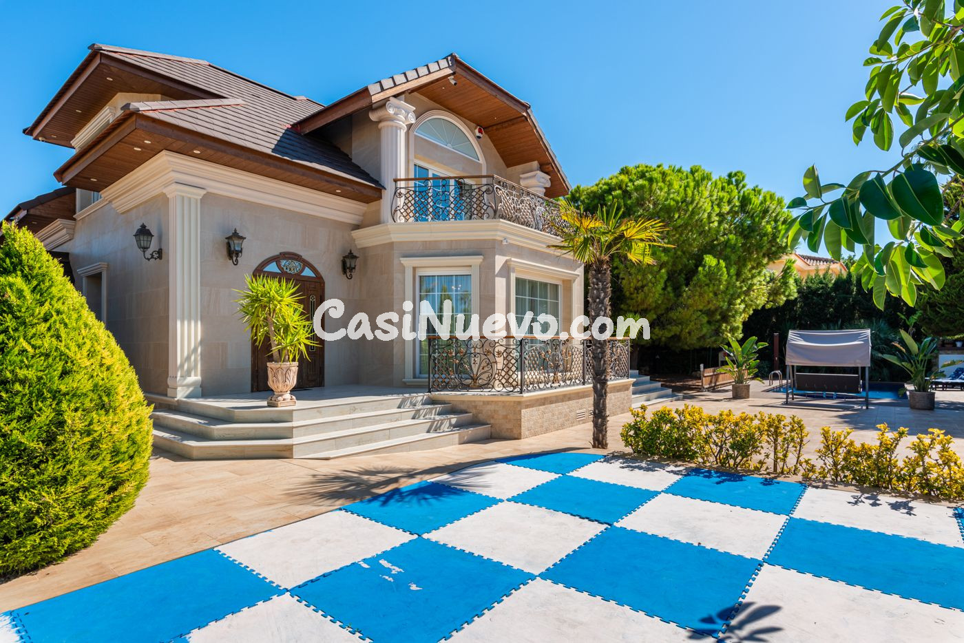 Espectacular Villa con 5 dormitorios y 3 baños - foto 4