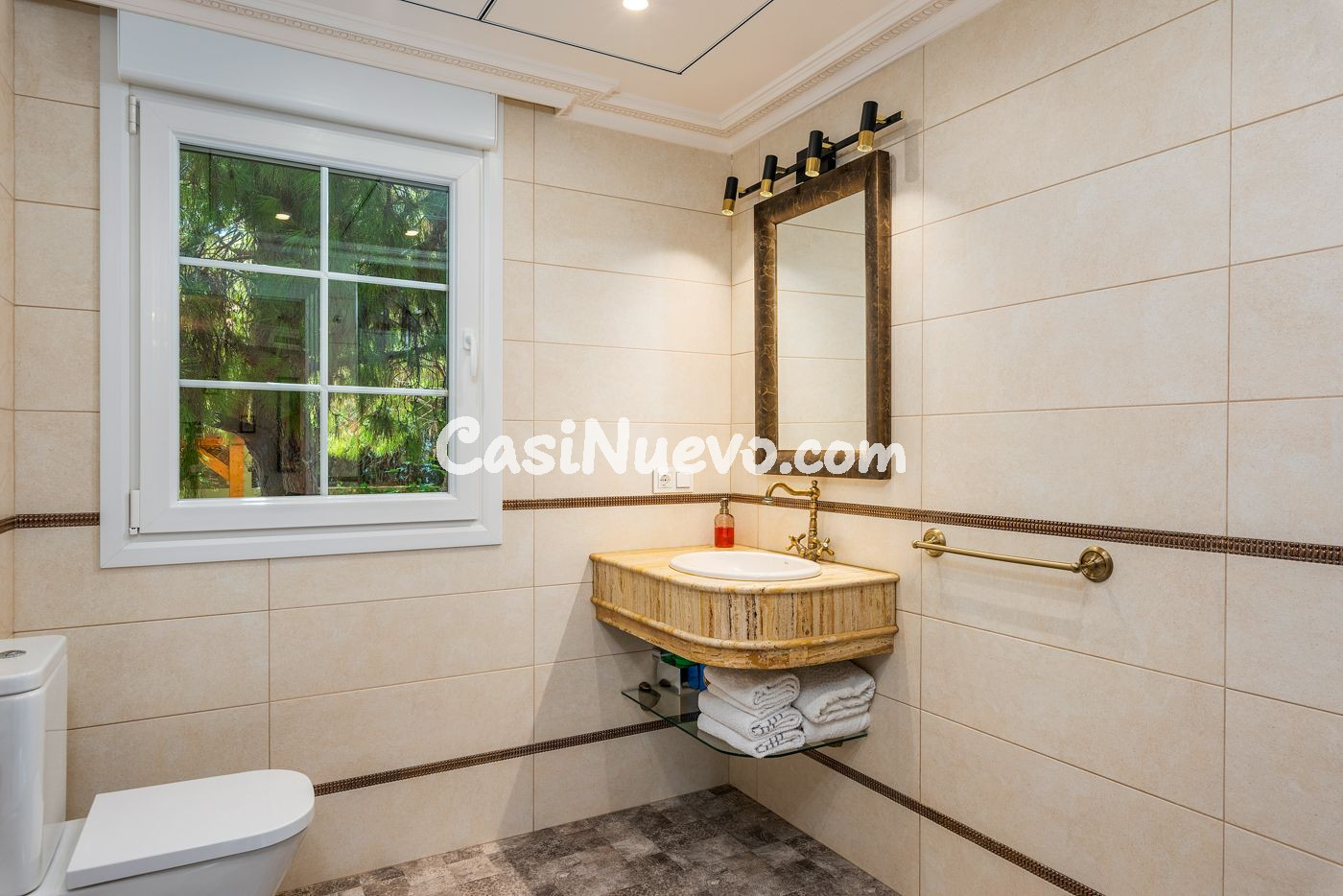 Espectacular Villa con 5 dormitorios y 3 baños - foto 31