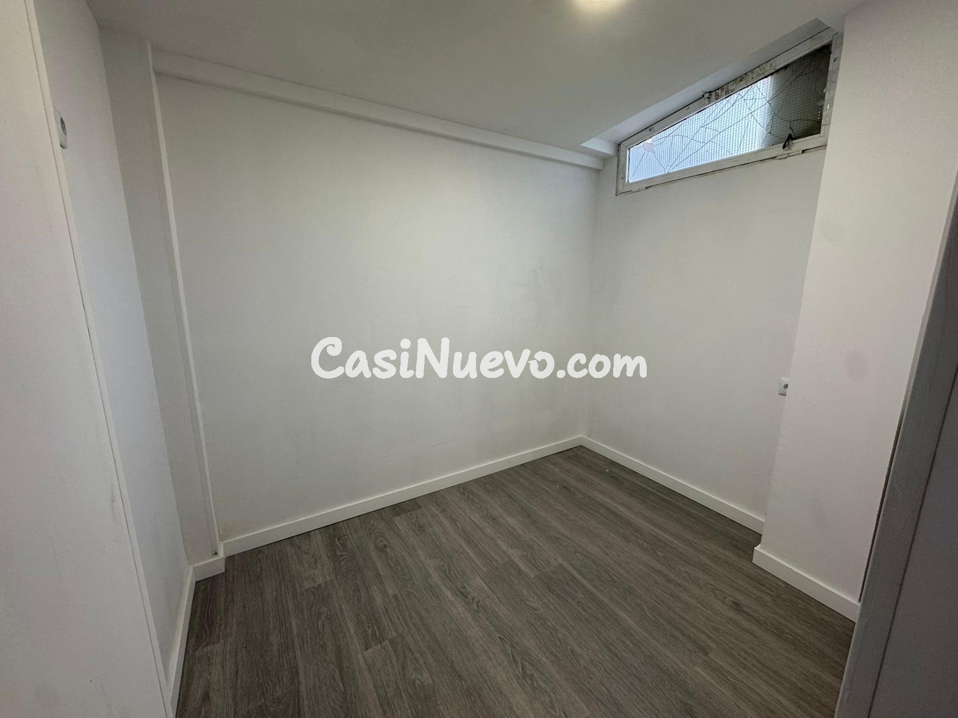 Apartamento reformado a 1 minuto de la playa en Roses - foto 23